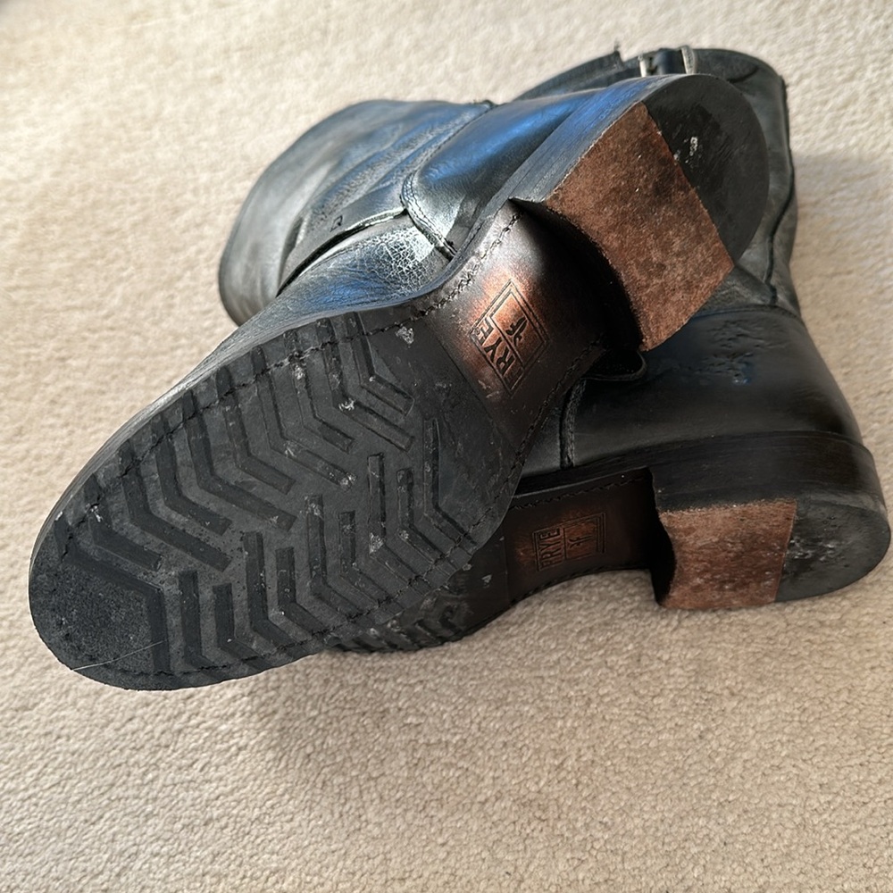 FRYE Veronica Short Boots - Picture 5 of 9